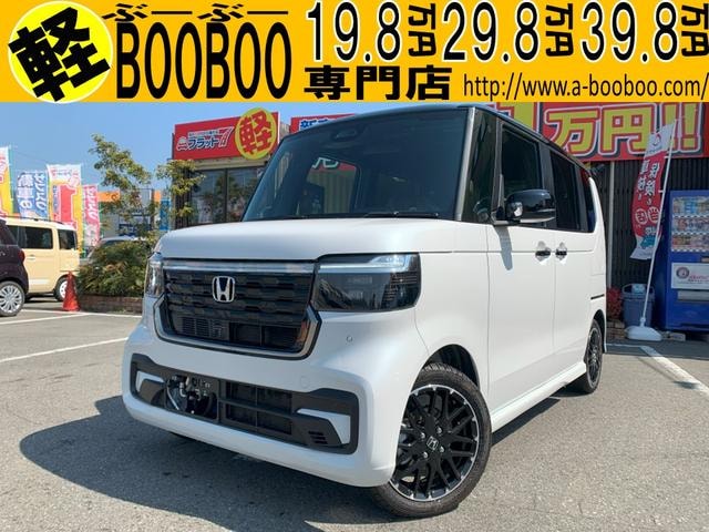 Honda N-BOX CUSTOM 2023 — фото автомобиля 1
