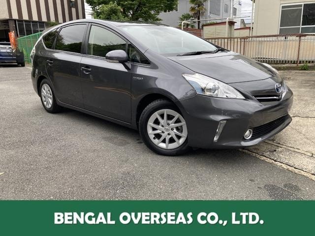 Toyota PRIUS ALPHA 2012 — фото автомобиля 1