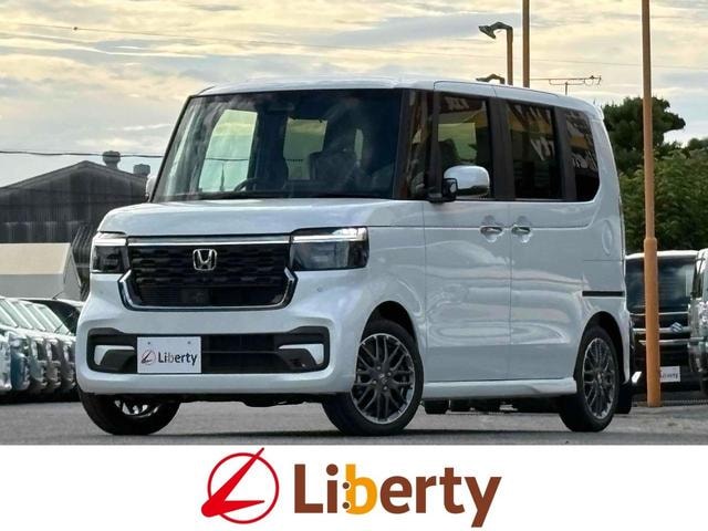 Honda N-BOX CUSTOM 2026 — фото автомобиля 1