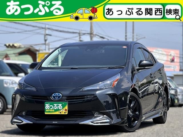 Toyota PRIUS 2022 — фото автомобиля 1