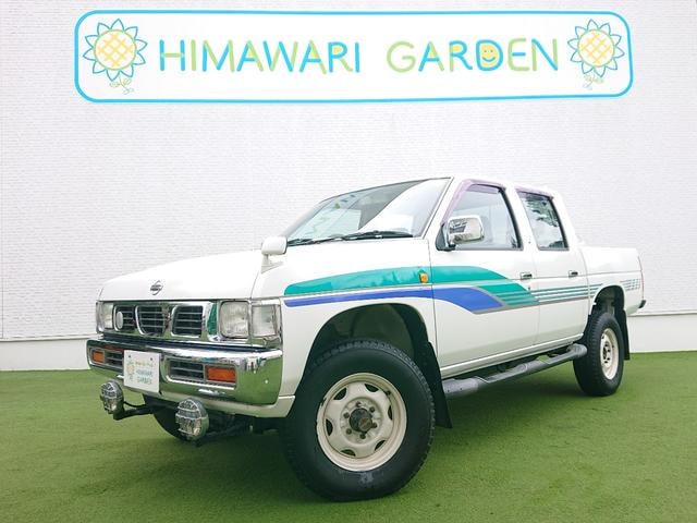 Nissan DATSUN PICK UP 1996 — фото автомобиля 1