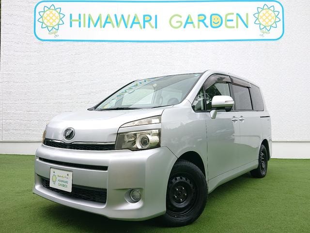 Toyota VOXY 2014 — фото автомобиля