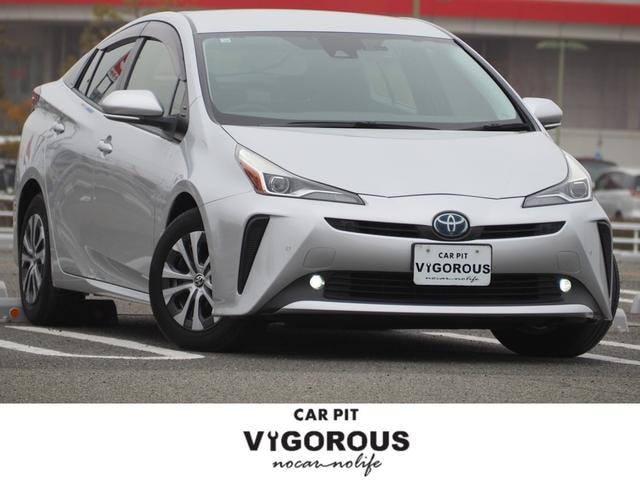 Toyota PRIUS 2021 — фото автомобиля 1