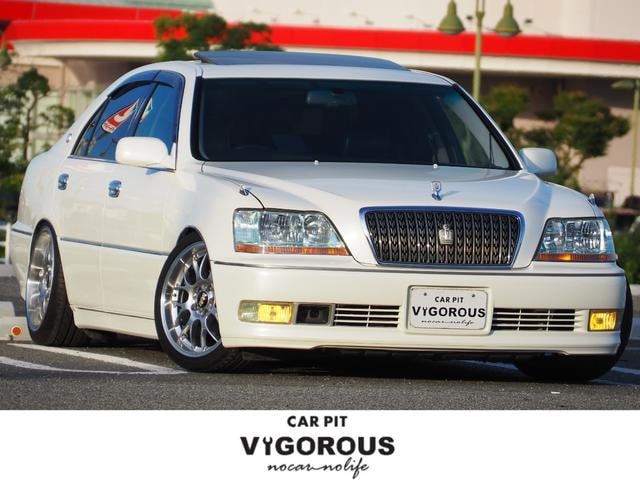 Toyota CROWN MAJESTA 2002 — фото автомобиля