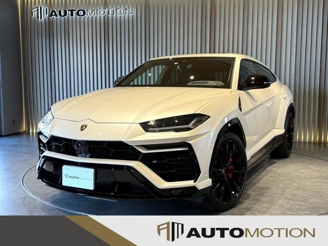 Lamborghini URUS 2022 — фото автомобиля