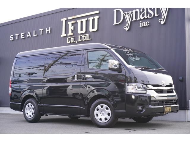 Toyota HIACE VAN 2026 — фото автомобиля