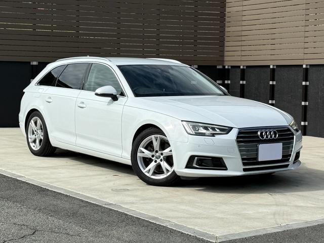 Audi A4 AVANT 2018 — фото автомобиля 1