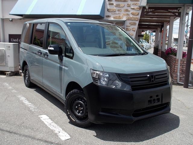 Honda STEPWAGON 2010 — фото автомобиля 1