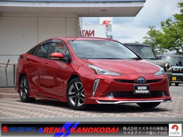 Toyota PRIUS 2021 — фото автомобиля 1