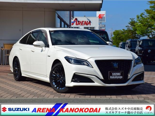 Toyota CROWN HYBRID 2020 — фото автомобиля