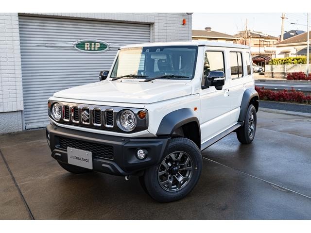 Suzuki JIMNY NOMADE 2026 — фото автомобиля