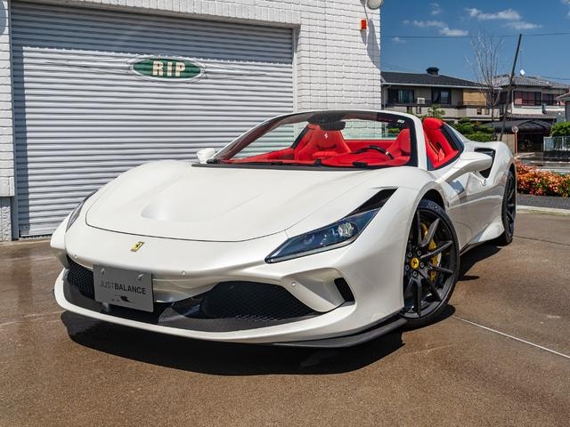 Ferrari F8 SPIDER 2023 — фото автомобиля