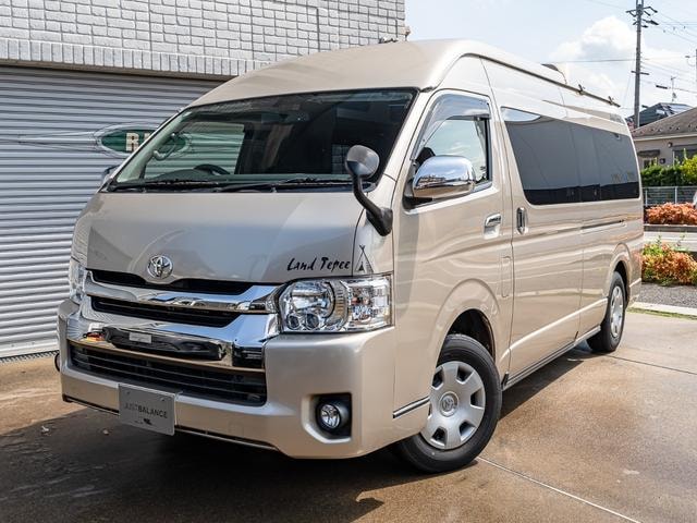 Toyota HIACE VAN 2018 — фото автомобиля