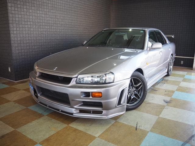 Nissan SKYLINE 2000 — фото автомобиля 1