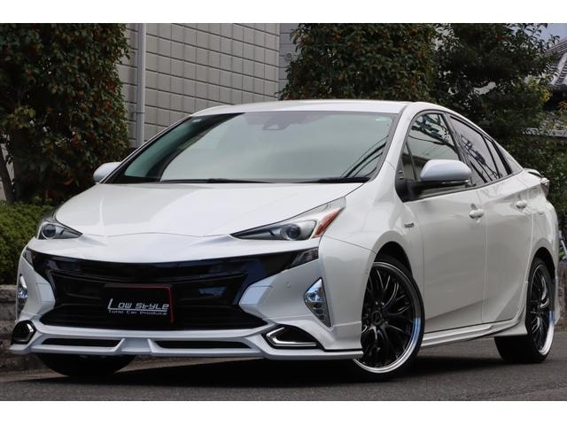 Toyota PRIUS 2018 — фото автомобиля 1