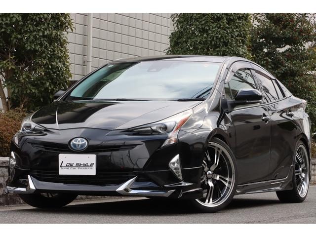 Toyota PRIUS 2016 — фото автомобиля 1