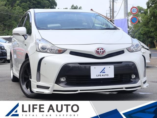 Toyota PRIUS ALPHA 2015 — фото автомобиля 1