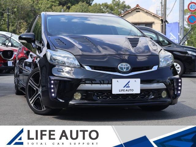 Toyota PRIUS PHV 2013 — фото автомобиля 1