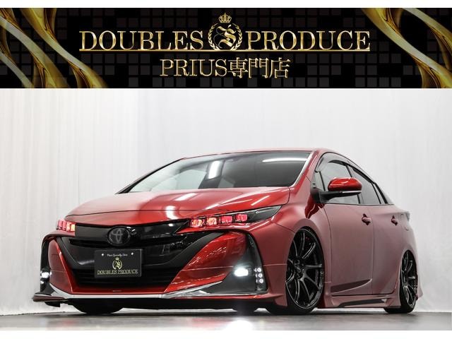 Toyota PRIUS PHV 2017 — фото автомобиля 1