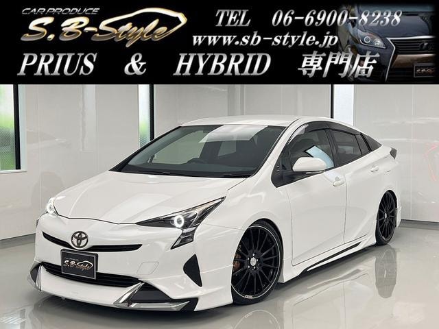 Toyota PRIUS 2016 — фото автомобиля 1