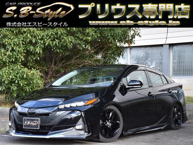 Toyota PRIUS PHV 2019 — фото автомобиля 1