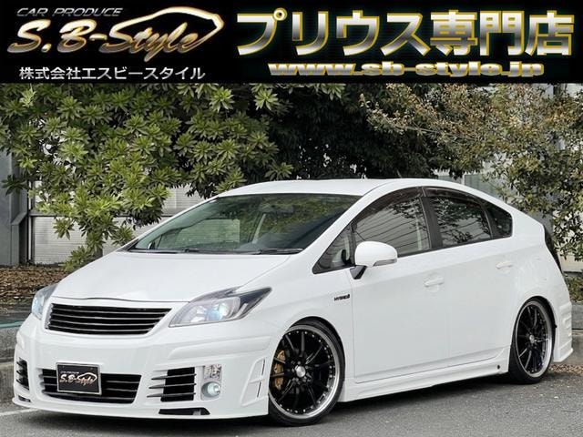 Toyota PRIUS 2013 — фото автомобиля 1