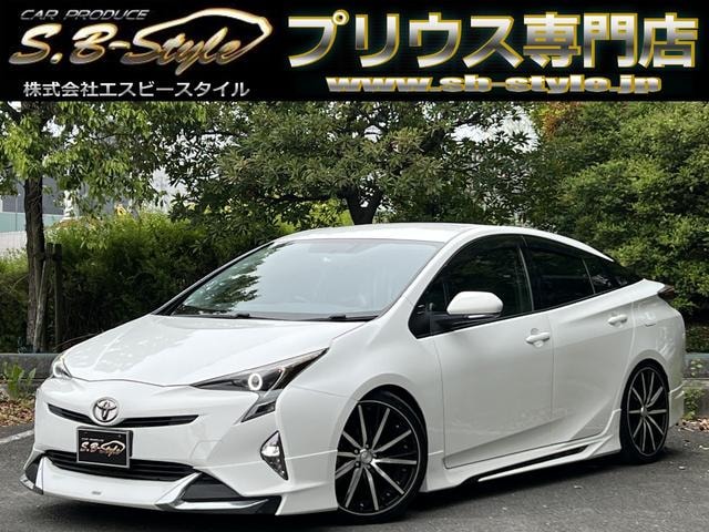 Toyota PRIUS 2016 — фото автомобиля 1