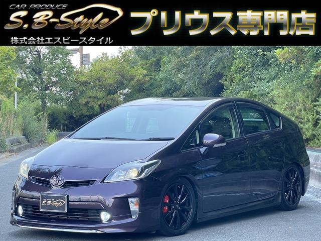 Toyota PRIUS 2015 — фото автомобиля 1