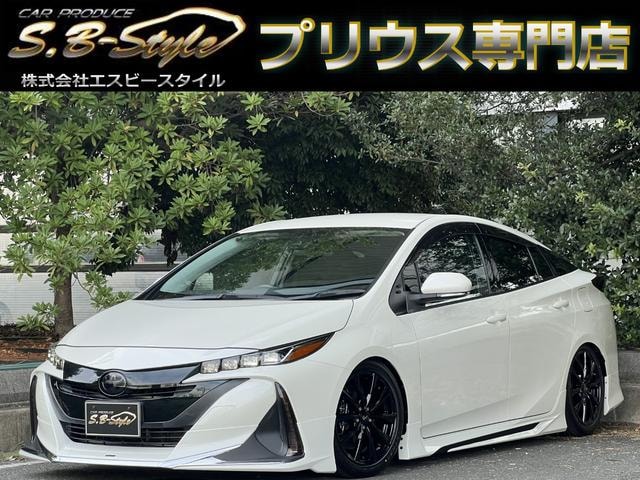 Toyota PRIUS PHV 2017 — фото автомобиля