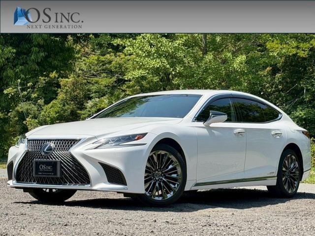 Lexus LS 2017 — фото автомобиля 1