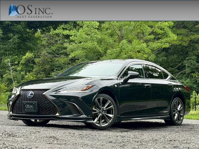 Lexus ES 2019 — фото автомобиля 1