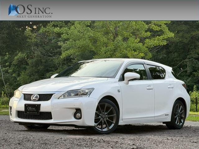 Lexus CT 2012 — фото автомобиля 1