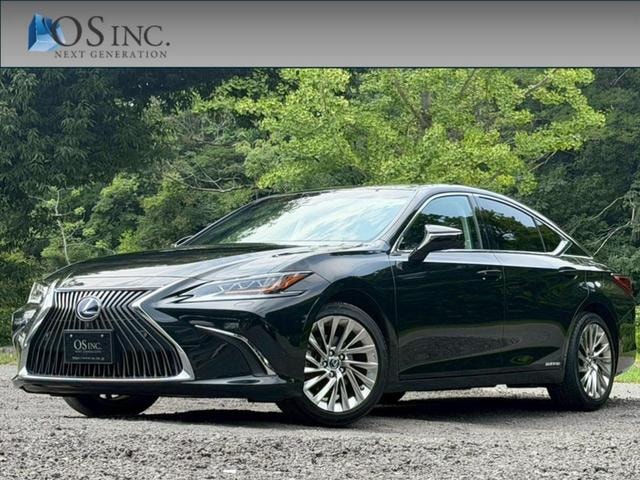 Lexus ES 2019 — фото автомобиля 1