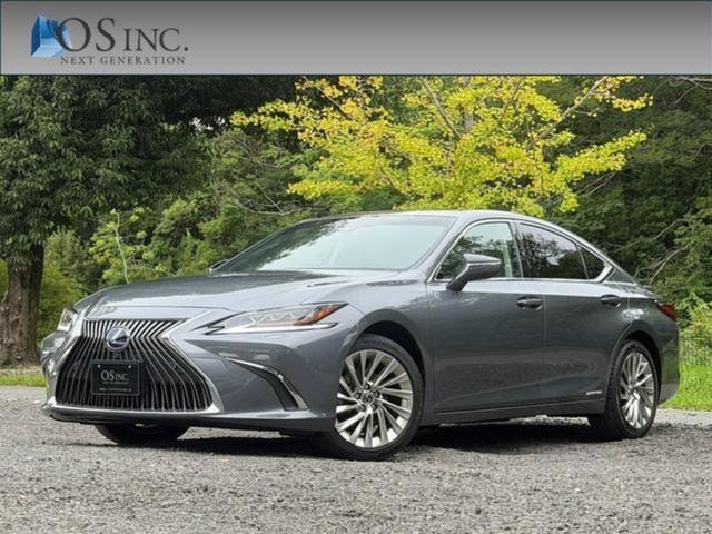 Lexus ES 2020 — фото автомобиля 1