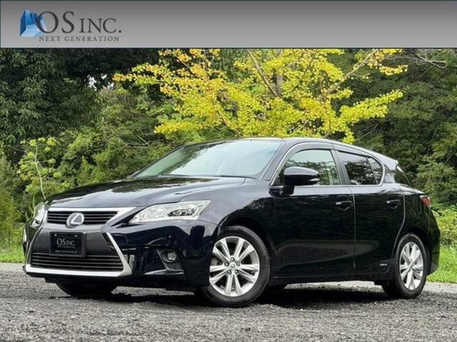 Lexus CT 2014 — фото автомобиля 1