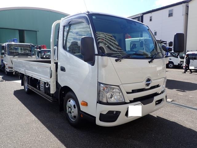 Hino DUTRO 2026 — фото автомобиля 1