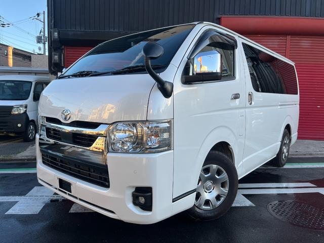 Toyota HIACE VAN 2021 — фото автомобиля 1