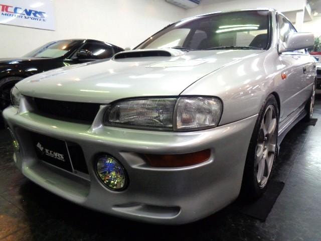 Subaru IMPREZA 1994 — фото автомобиля 1