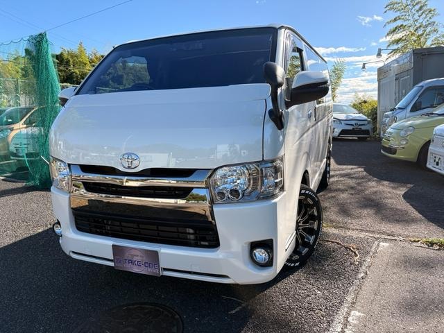 Toyota HIACE VAN 2016 — фото автомобиля 1