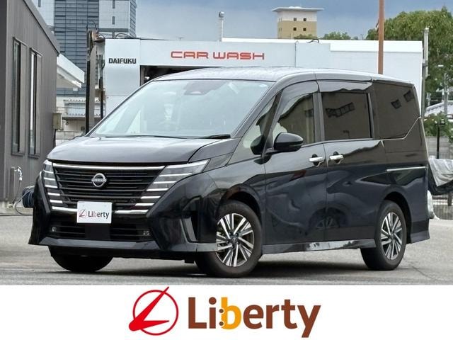 Nissan SERENA 2023 — фото автомобиля 1