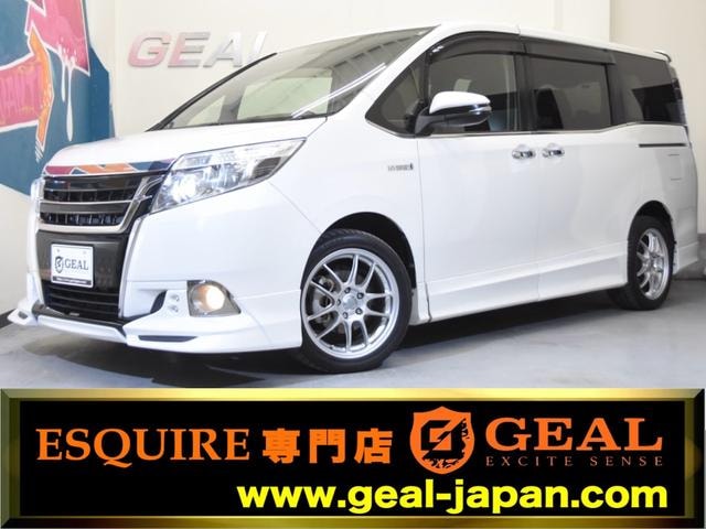 Toyota ESQUIRE 2015 — фото автомобиля 1