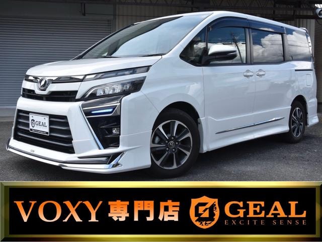 Toyota VOXY 2017 — фото автомобиля 1