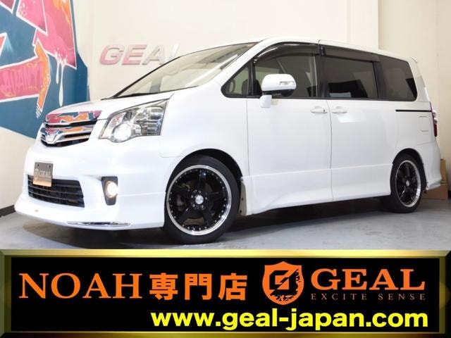 Toyota NOAH 2010 — фото автомобиля 1