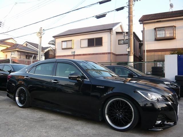 Toyota CROWN HYBRID 2013 — фото автомобиля