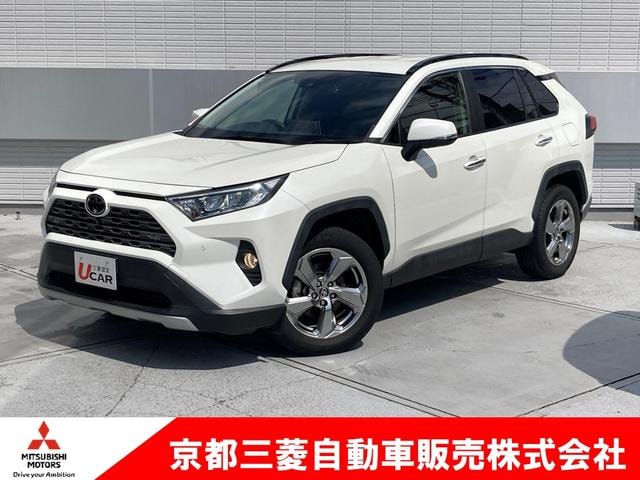 Toyota RAV4 2021 — фото автомобиля 1