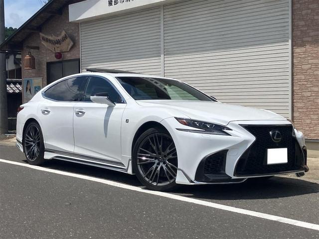 Lexus LS 2018 — фото автомобиля 1