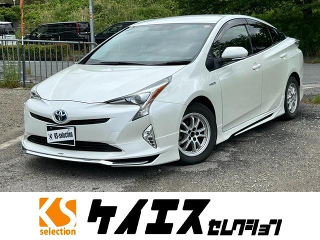 Toyota PRIUS 2017 — фото автомобиля 1