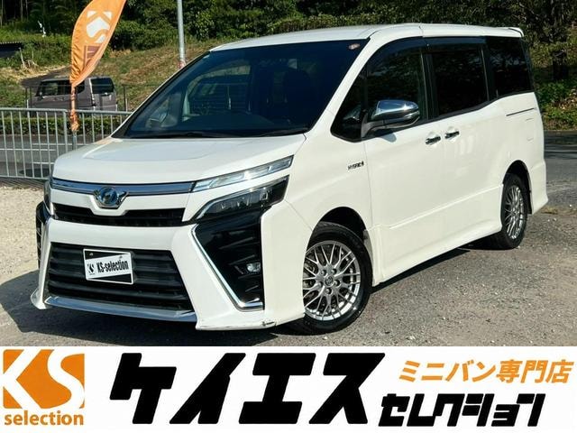 Toyota VOXY 2018 — фото автомобиля 1
