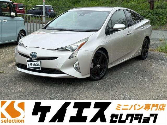 Toyota PRIUS 2018 — фото автомобиля 1