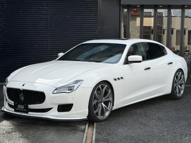 Maserati QUATTROPORTE 2015 — фото автомобиля
